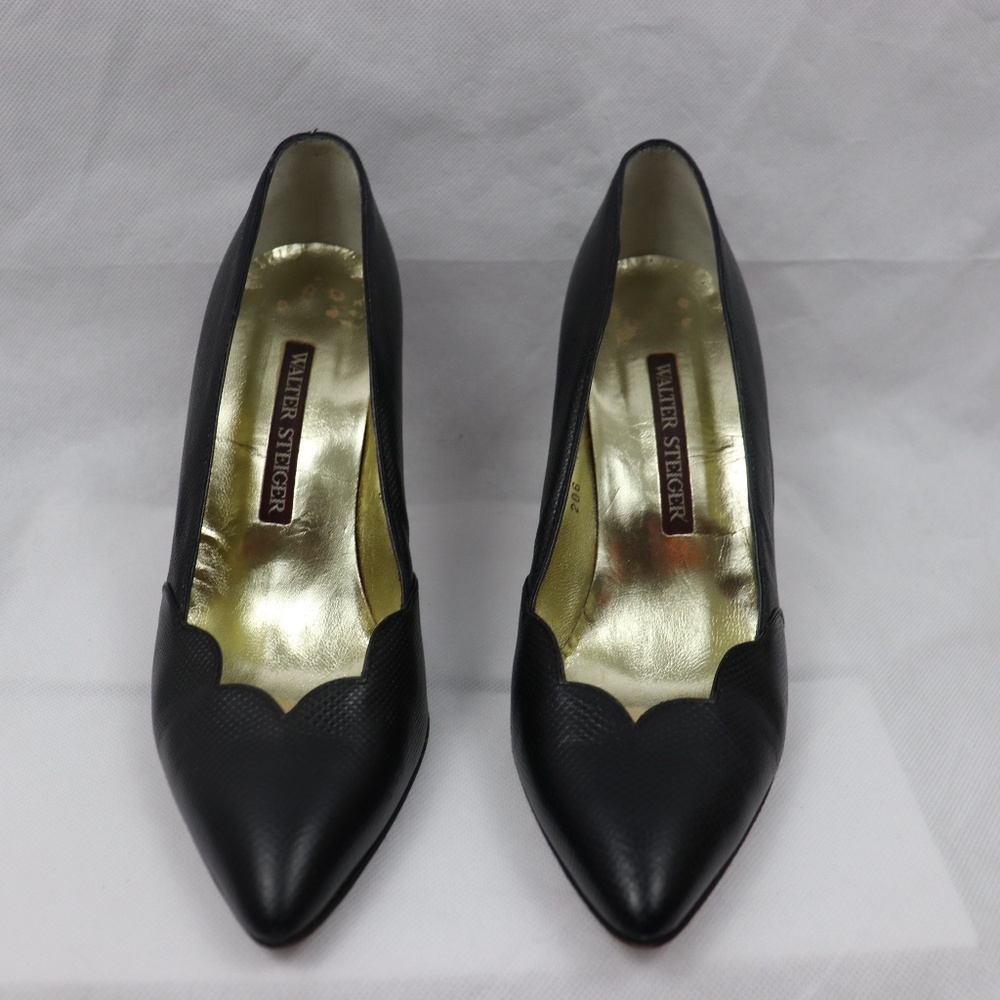 Walter Steiger Vintage Pumps with Scallop Detail